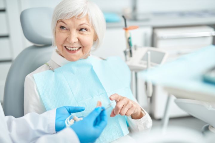 Dental Problems Faced by 55 Plus Seniors